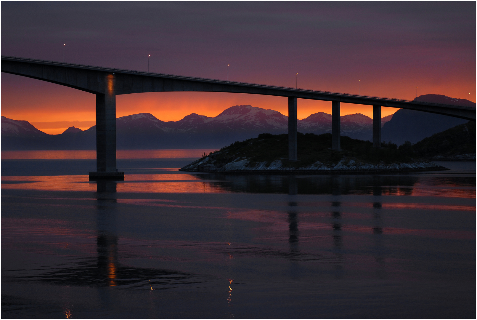 Mjøsundbrücke in Norwegen