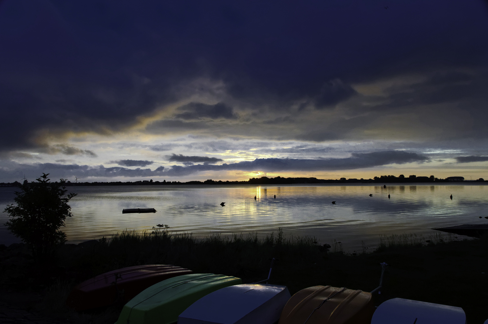 MKL_Boote bei Sonnenaufgang