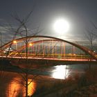 MLK-Brücke bei Vollmond