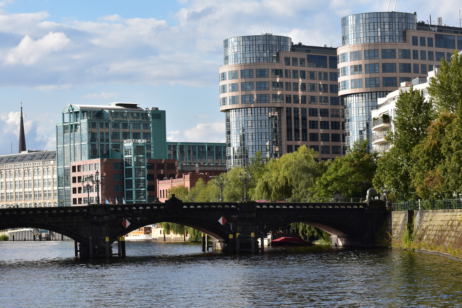 Moabiter Brücke am Spreebogen, Berlin