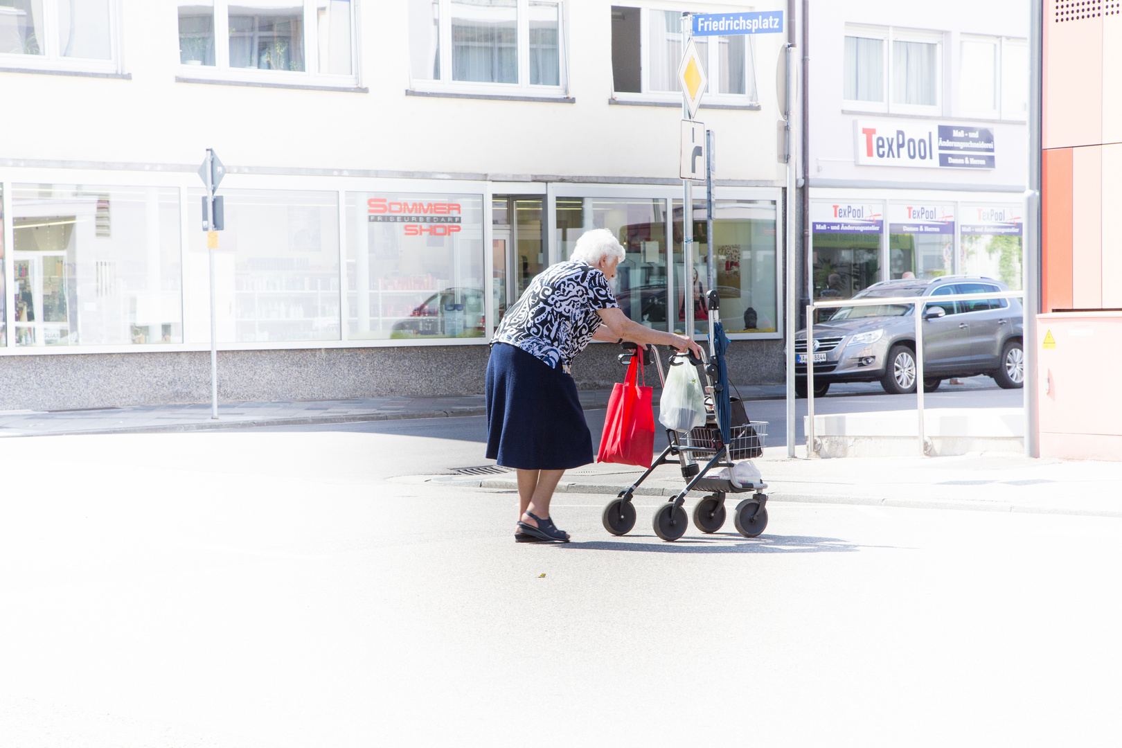 Mobil mit 4 Rädern