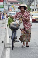 Mobile Obst- und Gemüsehändlerin