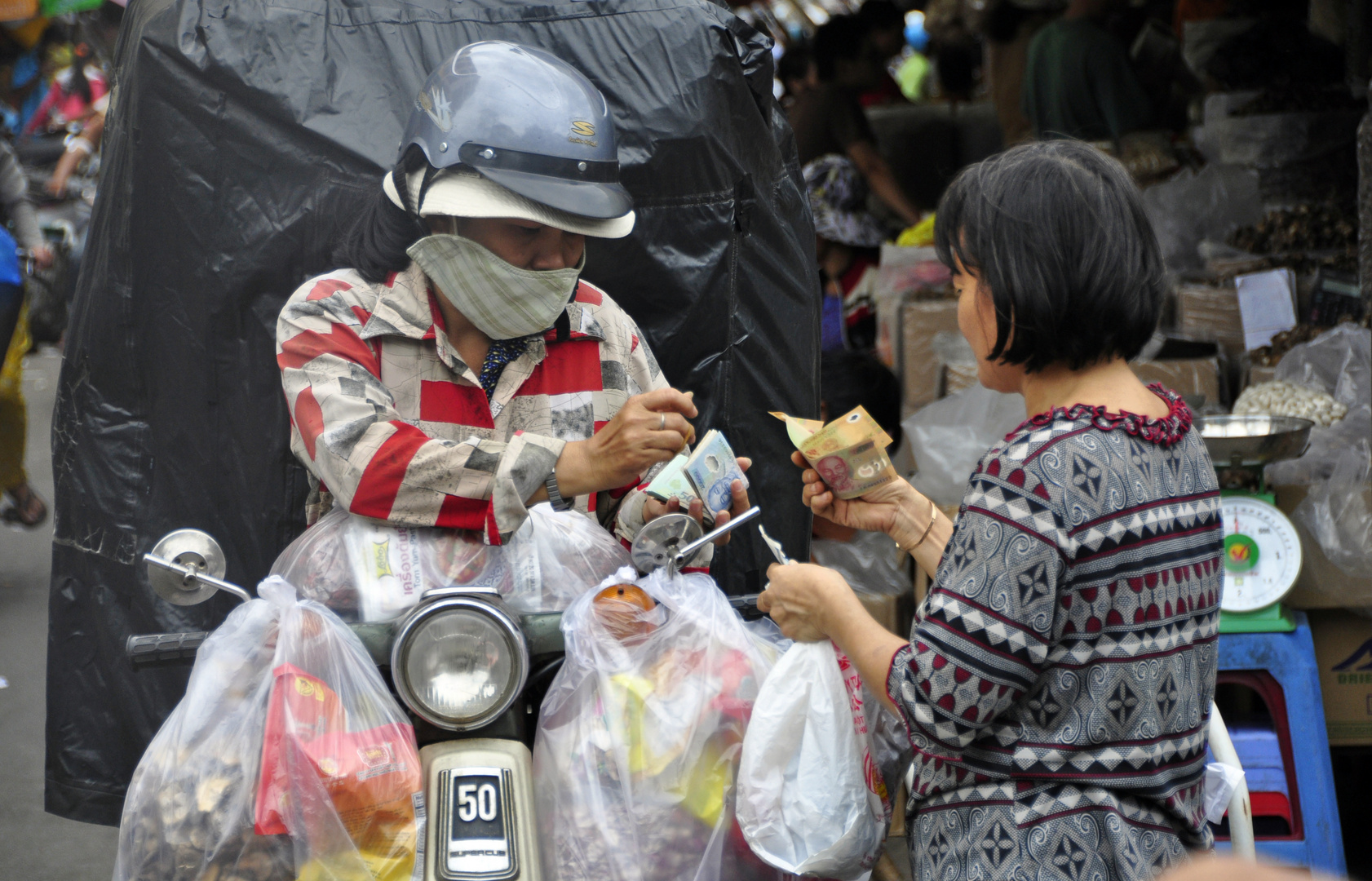 Mobiler Straßenhandel auf vietnamesich