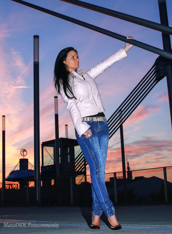 Model beim Sonnenuntergang