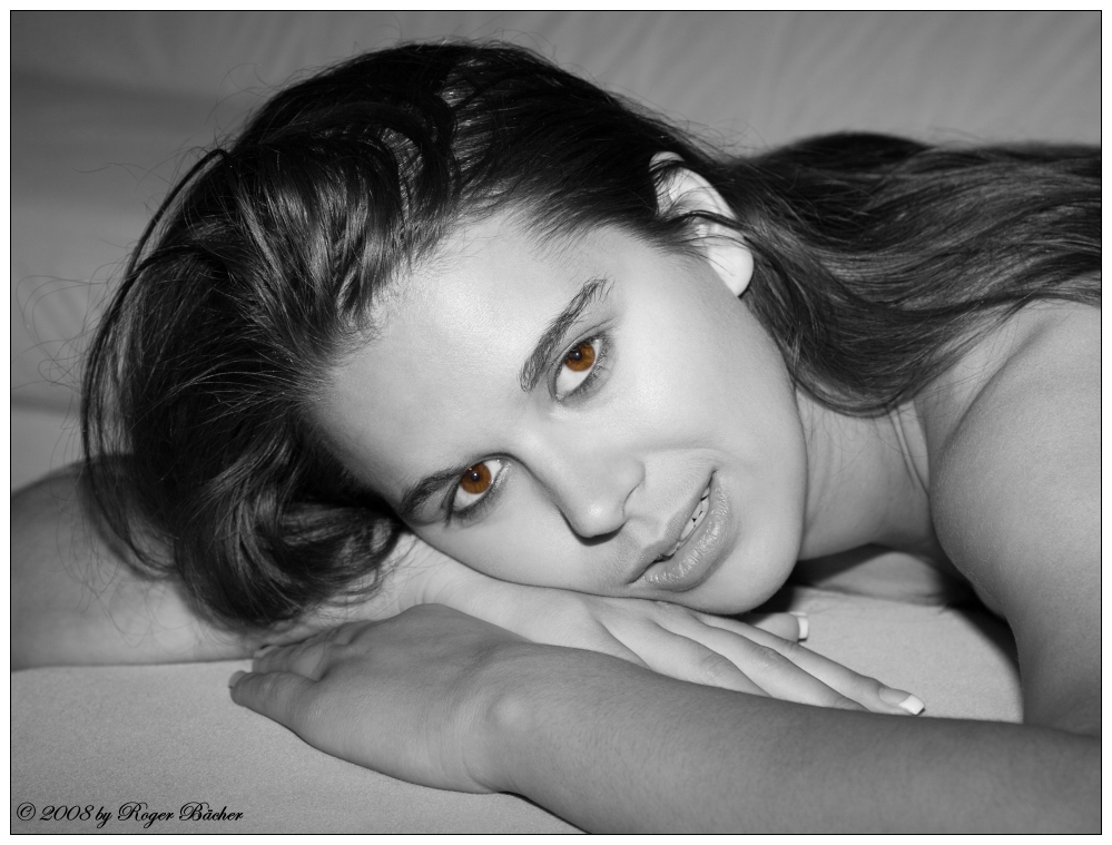 Model Carina "black and white"