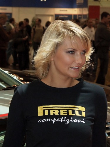 Modell auf der Essener Motorshow