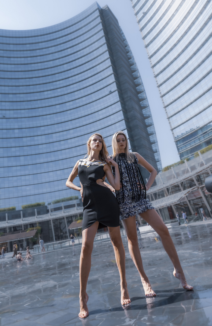 Models on Gae Aulenti