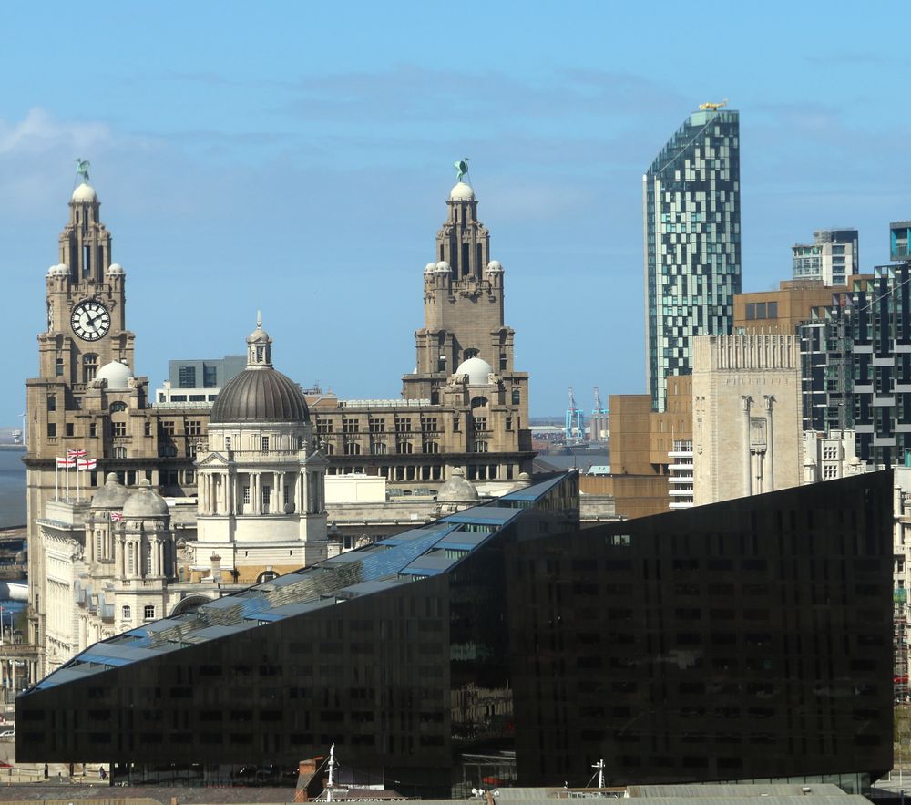 Modern und Alt in Liverpool