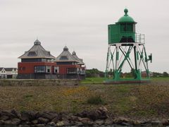 moderne Architektur am Rande des Ijsselmeeres