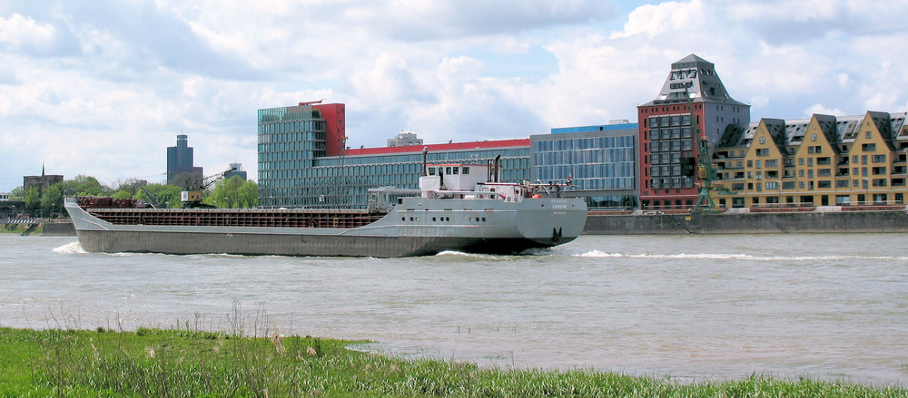 Moderne Architektur im Kölner Süden