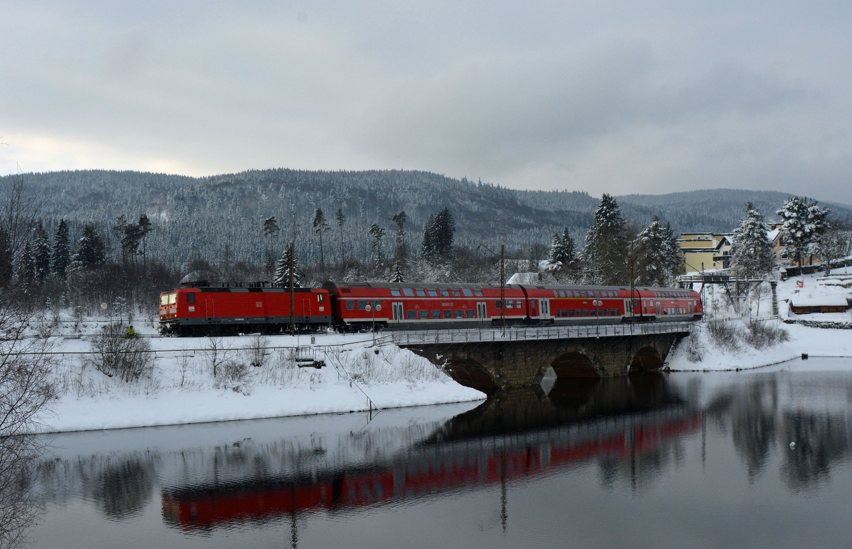 Moderne Bahn im Winter Part III