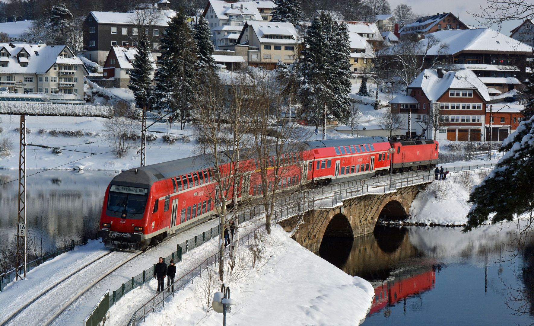 Moderne Bahn im Winter Part V