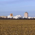 Moderne Burg im Feld