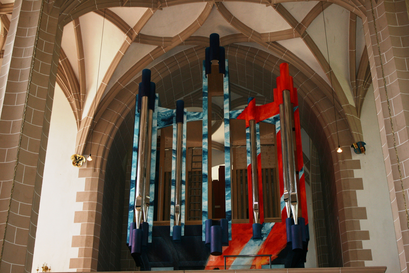 Moderne Orgel in der Schloßkirche Chemnitz