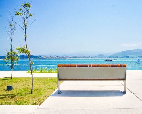 Moderne Stille in San Sebastián