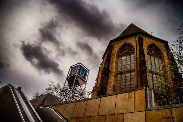 Moderne und alte Achitektur ...