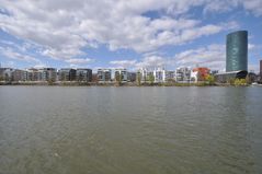 Moderne Westhafenbebauung in Frankfurt