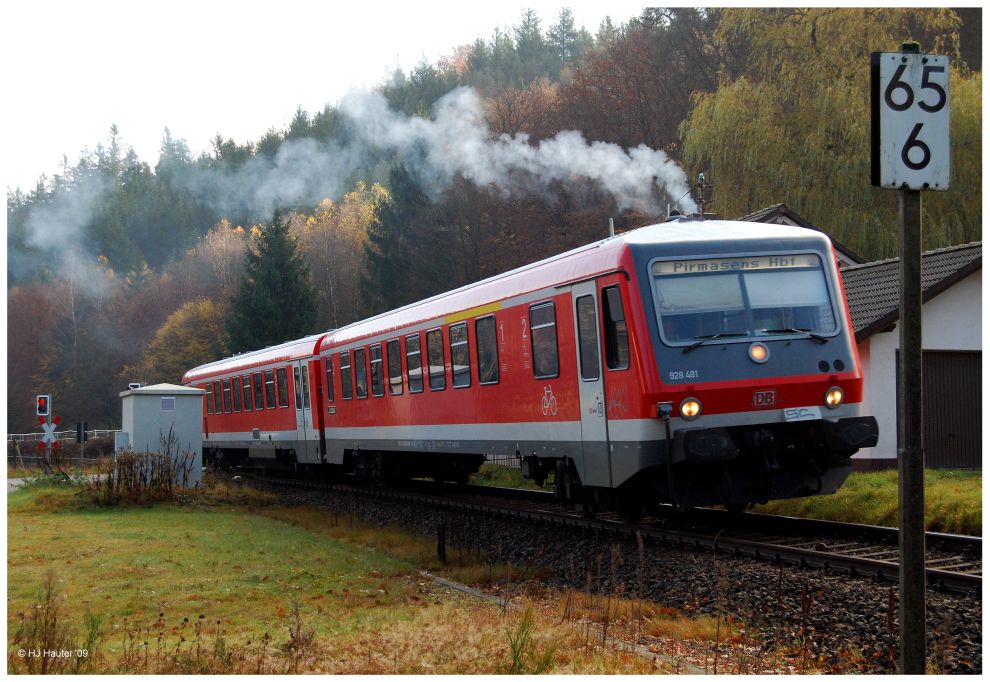 Moderner Dampftriebwagen