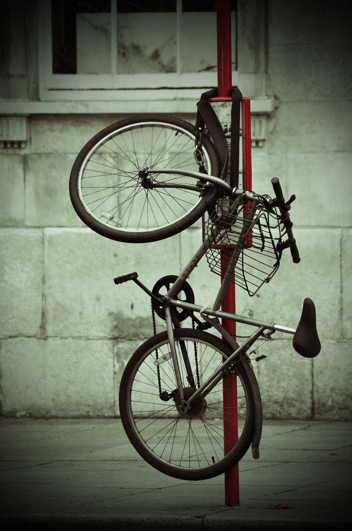 "Moderner Fahrradständer"