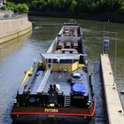 Moderner Schubverband auf der Saar im Unterwasser der Schleuse Mettlach.