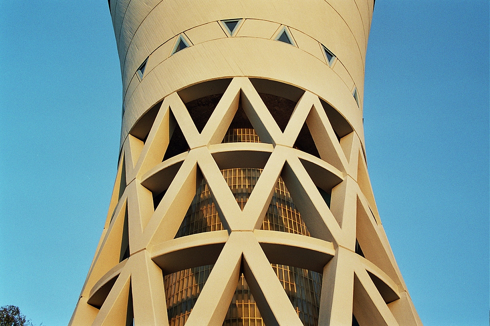 moderner Wasserturm