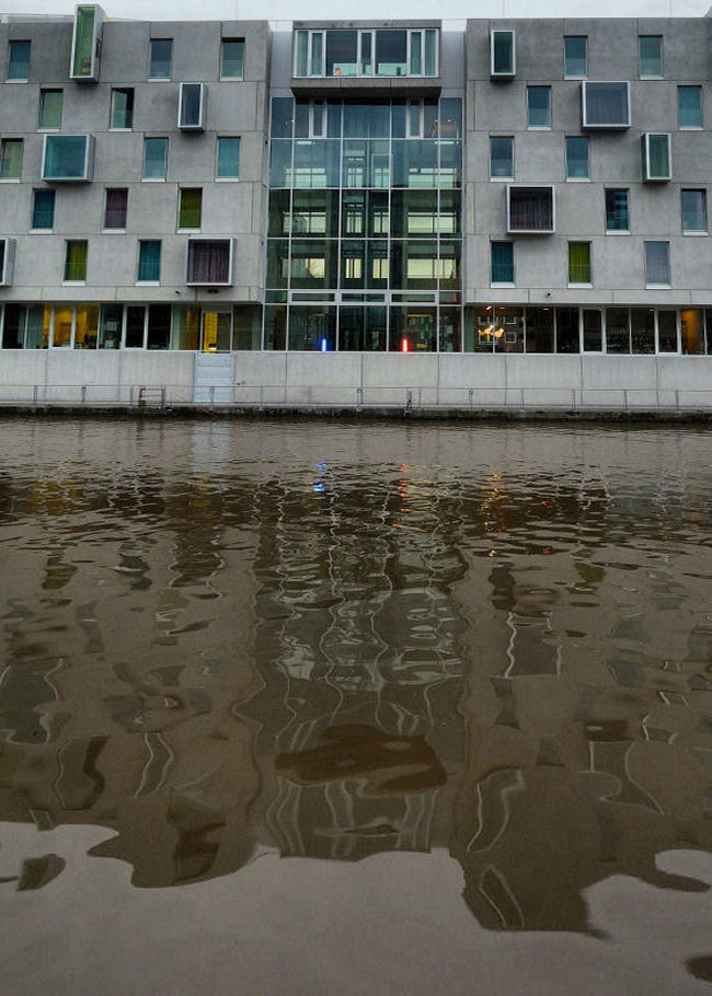 Modernes im Kölner Rheinauhafen