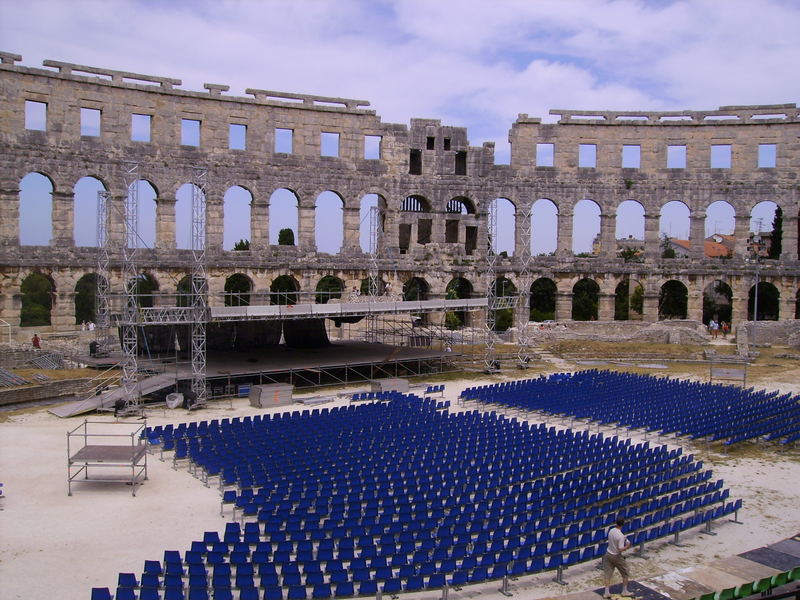 Modernes Koloseum