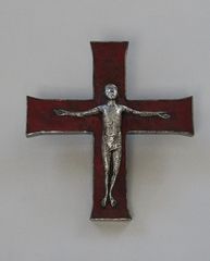 Modernes Kreuz in der Schottenkirche Erfurt