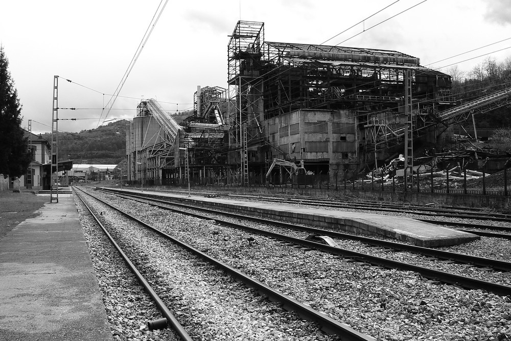 Modesta coal washery demolition; Asturias - Northern Spain.