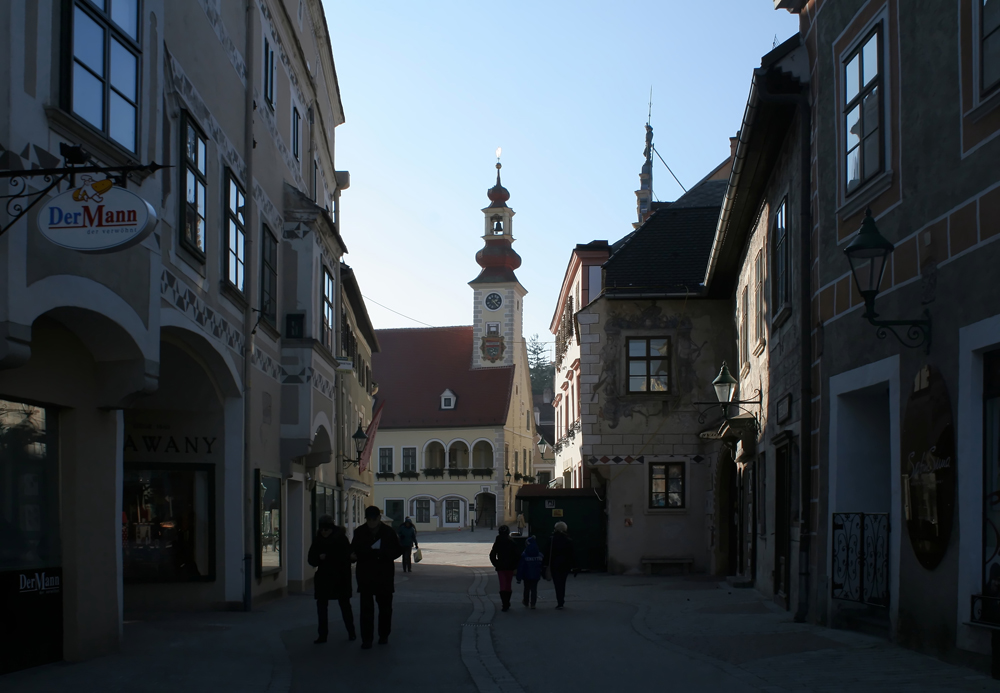 Mödling: Herzoggasse und Altes Rathaus