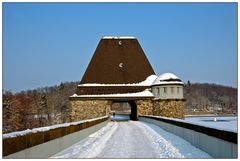 Möhneseesperrmauer im Winter