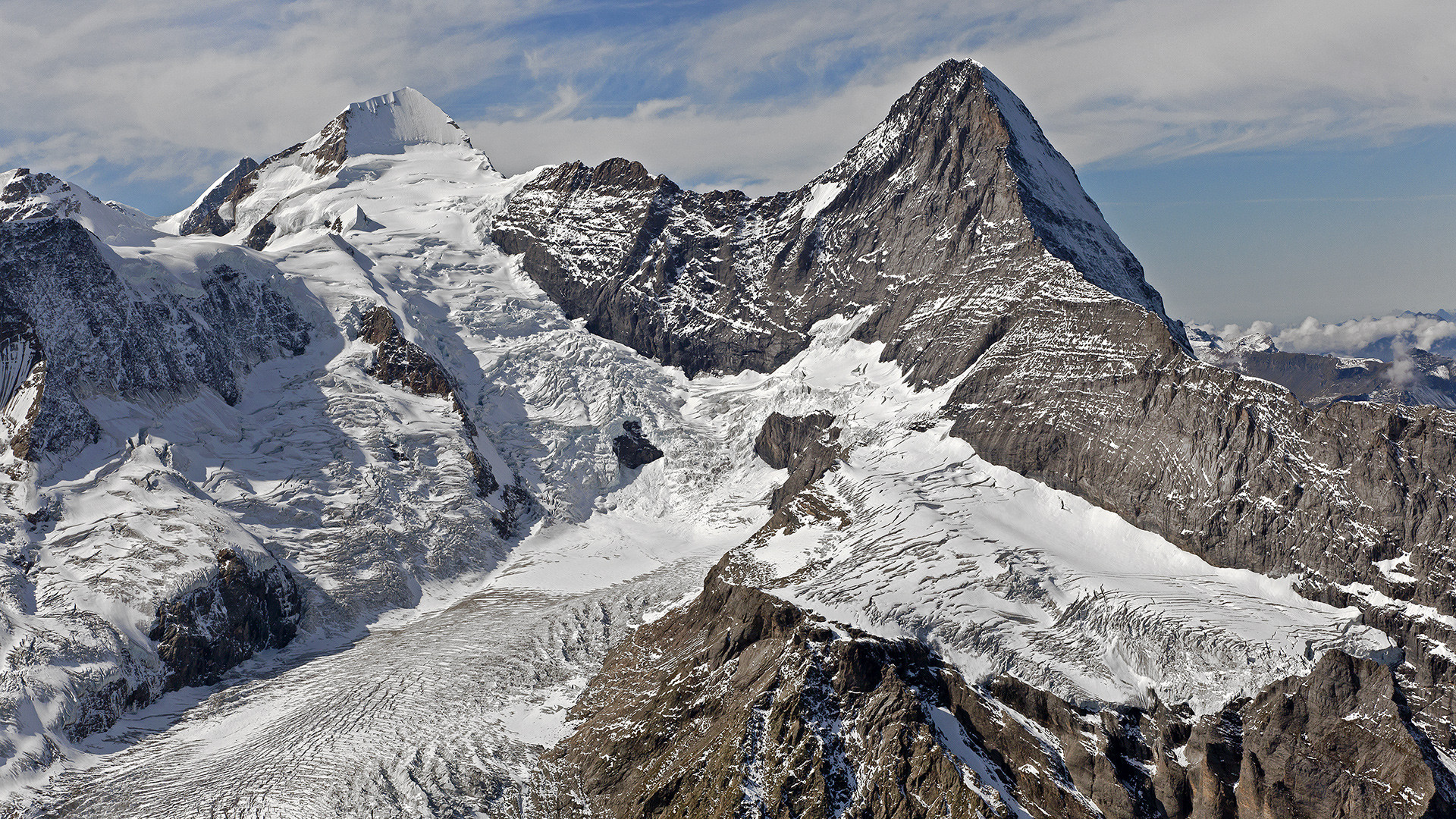 Mönch mit Eigensüdwand (Mittellegigrat) und Fieschergletscher