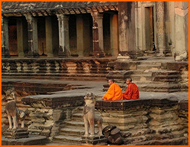 Mönche am Angkor Wat