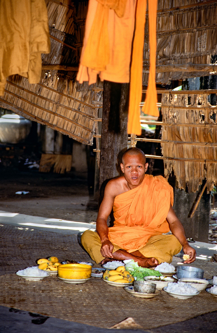Mönche bei der Mahlzeit #1