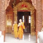 Mönche im Bergtempel von Chang Mai, Thailand