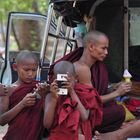 Mönche in Bagan