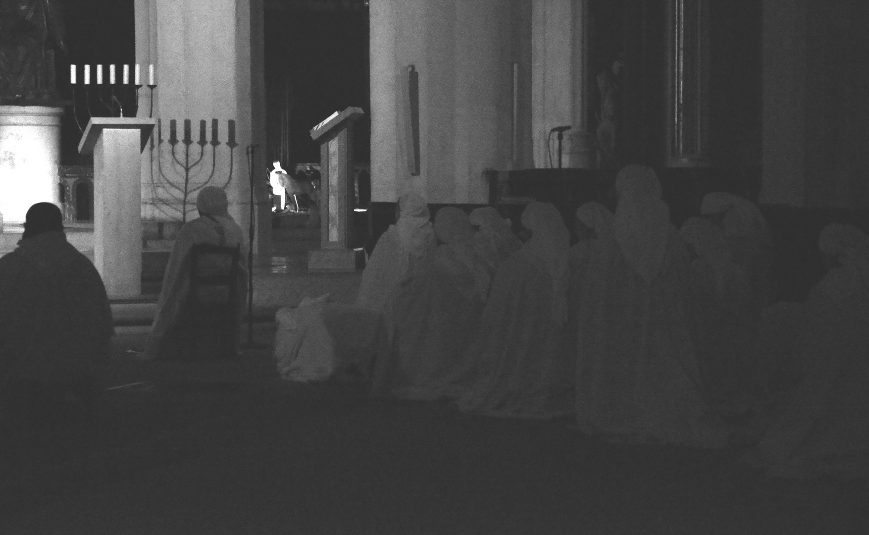 Mönche in der Église Saint-Gervais / Saint-Protais Paris