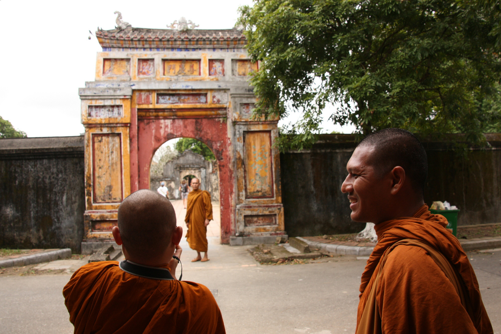 Mönche in der "Verbotenen Stadt" in Hue Vietnam