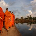 Mönche vor Angkor Wat...