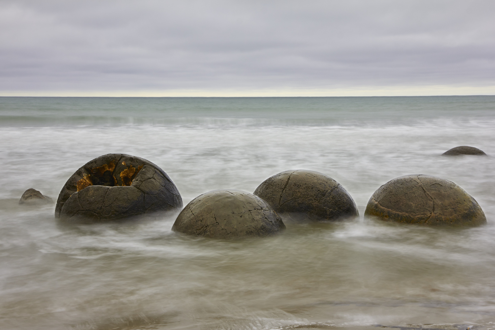 Moeraki Boulder III