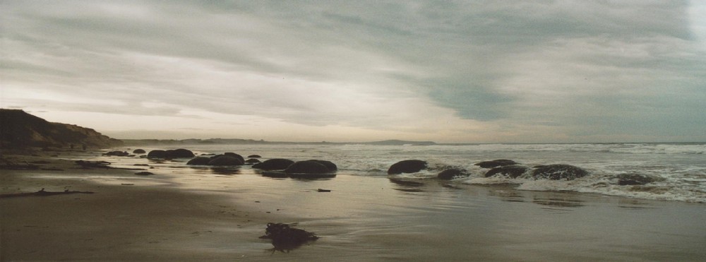 Moeraki boulders