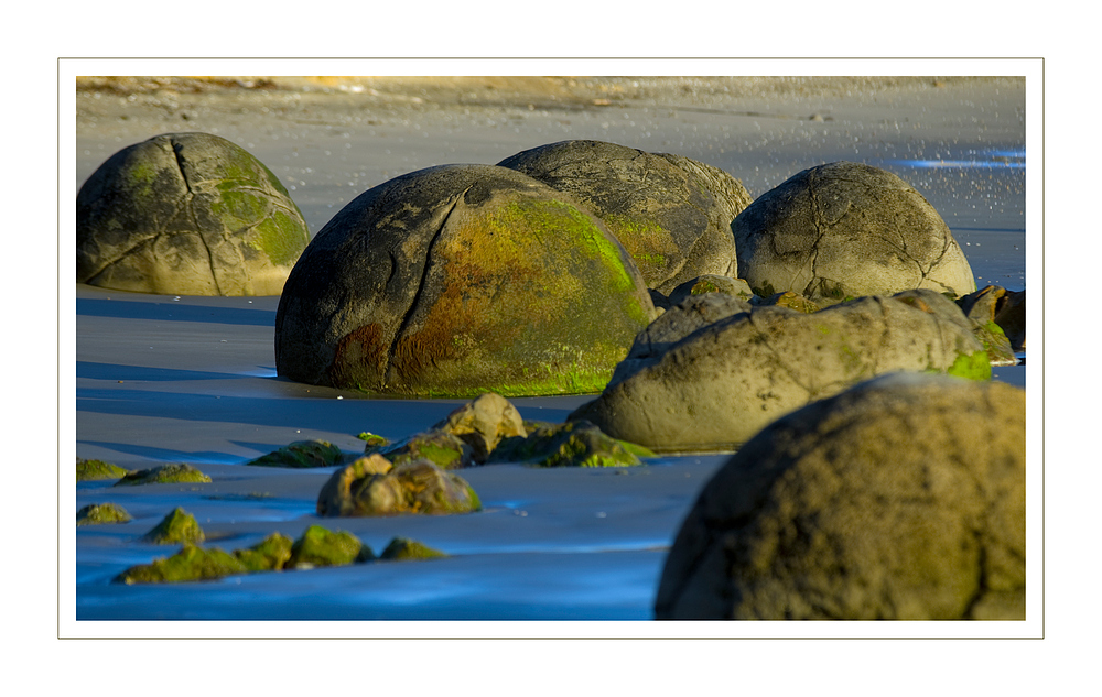 *Moeraki Boulders*