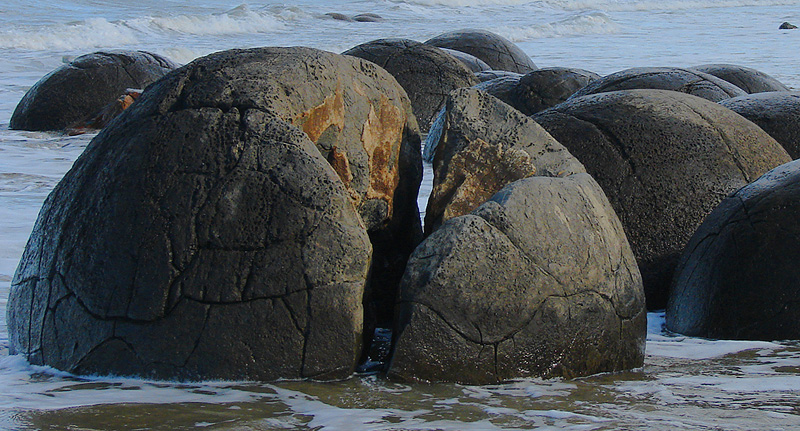 Moeraki Boulders