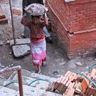 Mörtelträgering in Kathmandu