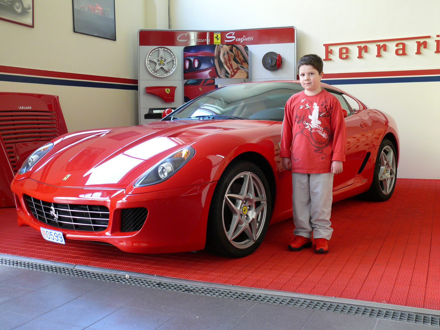 Moi et ma FERRARI.