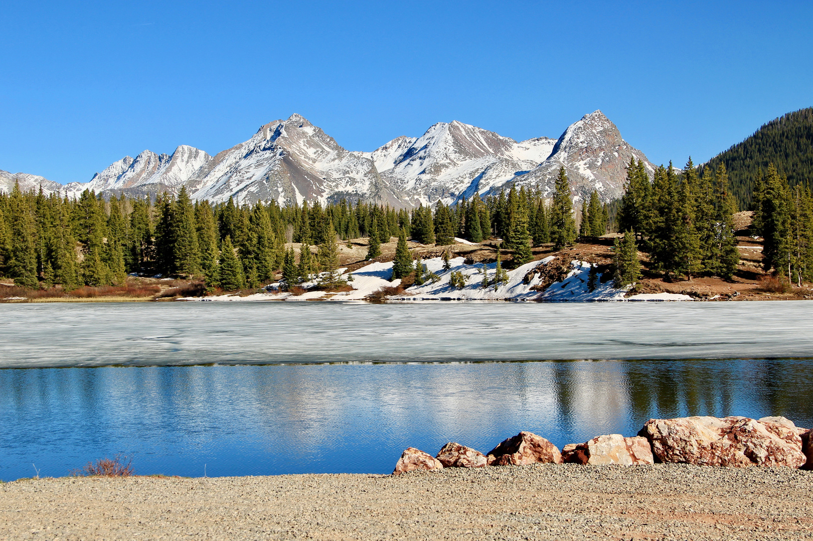 Molas Lake