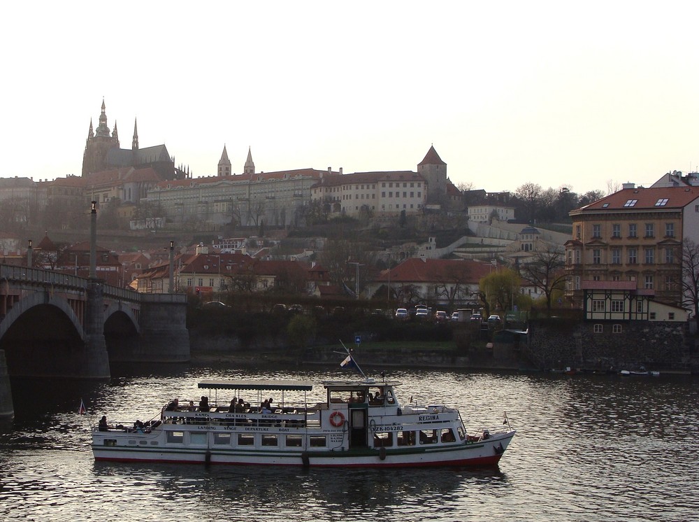 Moldau und Hradschin