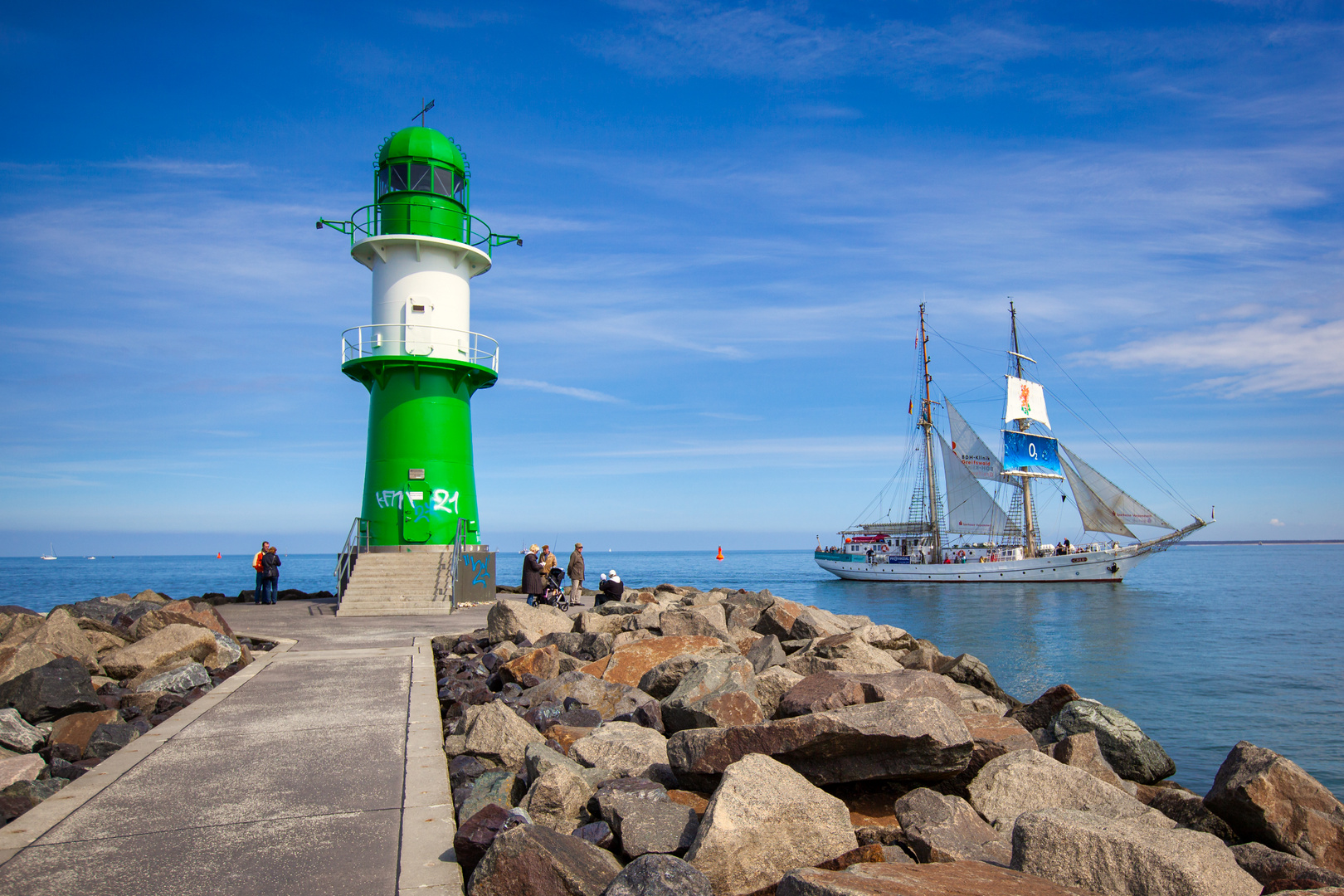 ... Mole Warnemünde ...