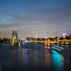 Molecule Man aus Berlin bei Nacht