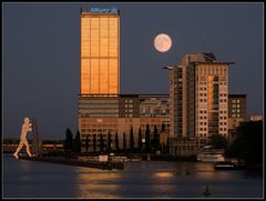 Molecule man zwischen Tag und Nacht...